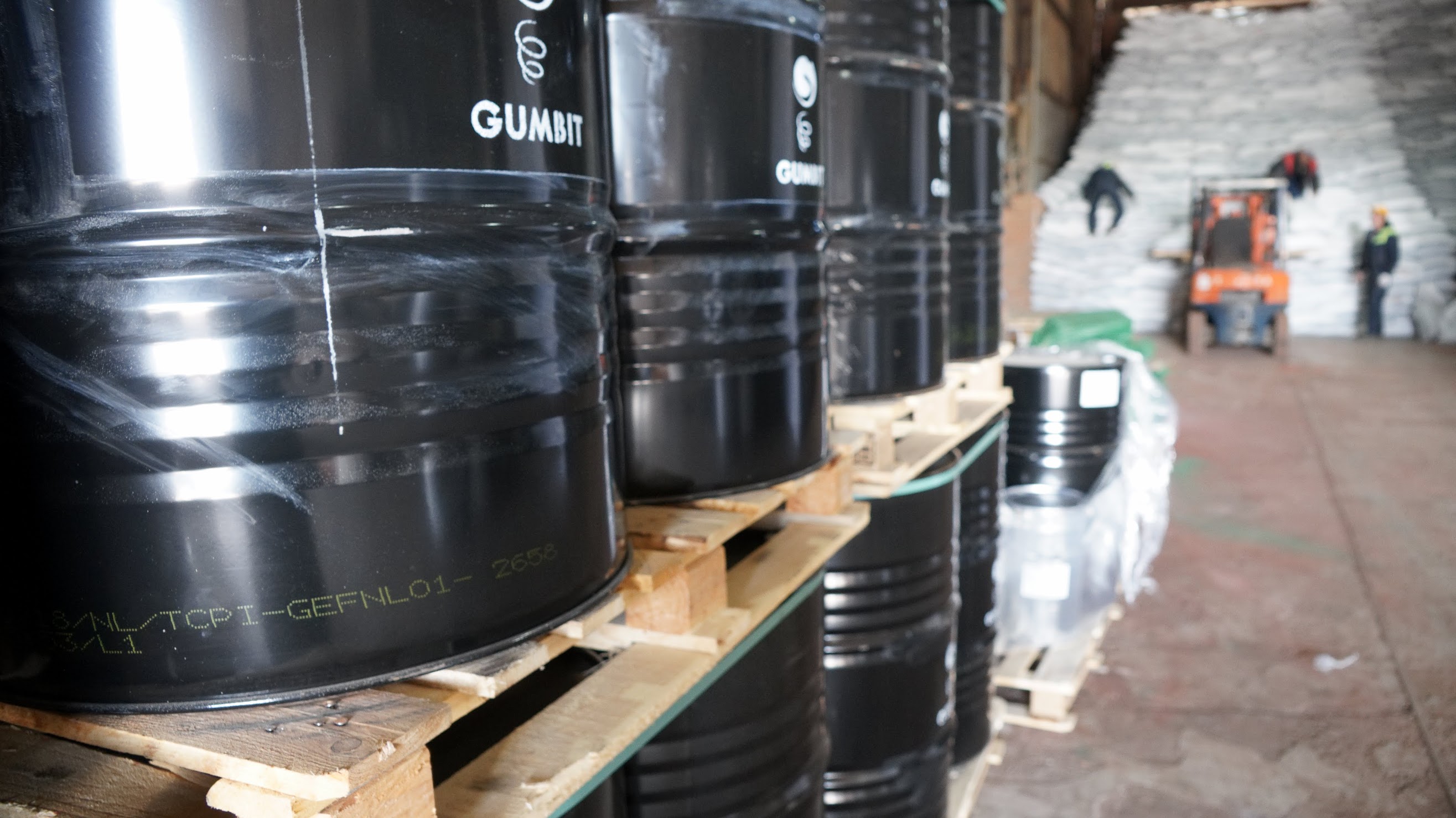 Полиуретановый клей «Гамбит М» в бочках 